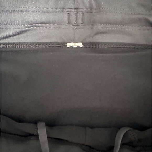 Lululemon Mens Gray Training Shorts With Liner M - Moisture-Wicking Lightweight - Picture 4 of 4